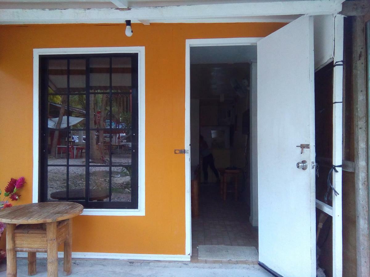 Mother Teresa Rooms And Restaurant Oslob Ngoại thất bức ảnh