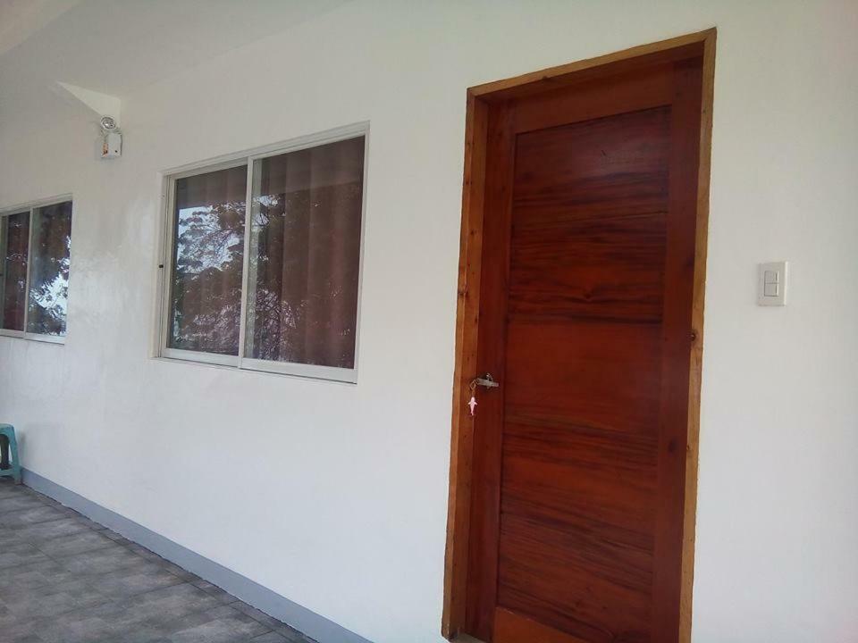 Mother Teresa Rooms And Restaurant Oslob Ngoại thất bức ảnh